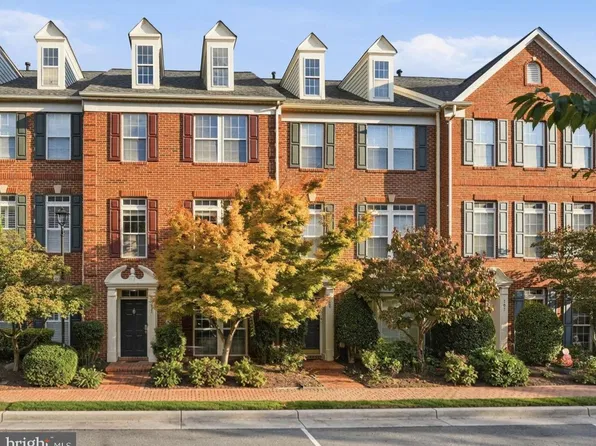 711 Scarburgh Way, Alexandria, VA 22314