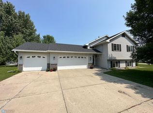 102 14th St SW, Glyndon, MN 56547