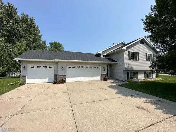 102 14th St SW, Glyndon, MN 56547