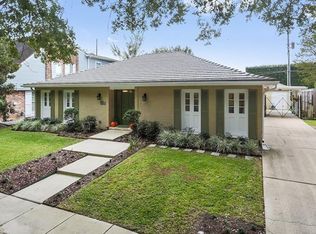 174 Country Club Dr, New Orleans, LA 70124
