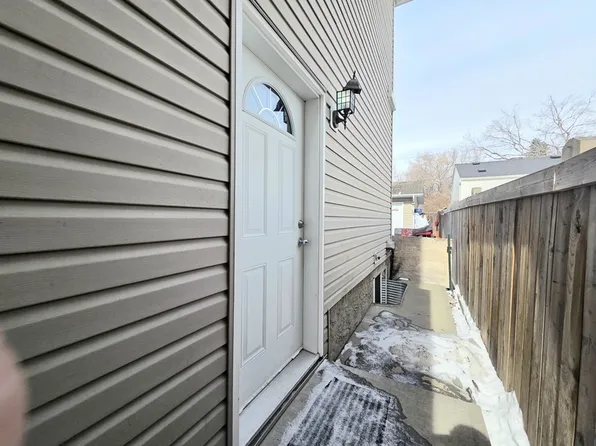 7542 80th Ave NW #Basement, Edmonton, AB T6C 0S4