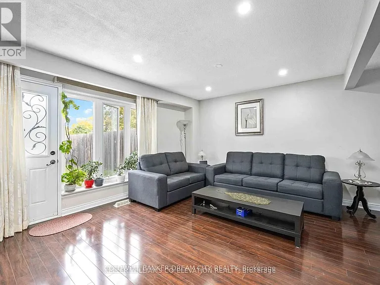 3073 Ireson Ct #UPPER — Photo 9