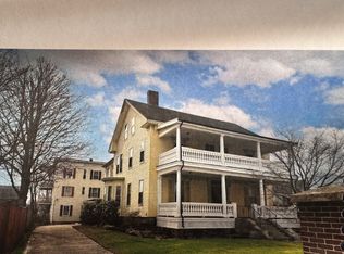 1 Penniman Cir #6, Lowell, MA 01851