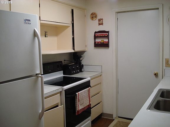 4th image of 12403 NE 26th St