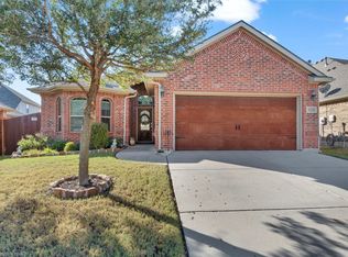 1124 Albany Dr, Fort Worth, TX 76131