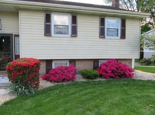 864 Fairview Ave, Ephrata, PA 17522