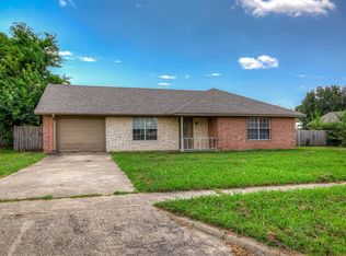 2007 Solomon Dr, Commerce, TX 75428