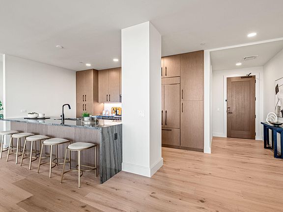3rd image of 115 Morris St #2501