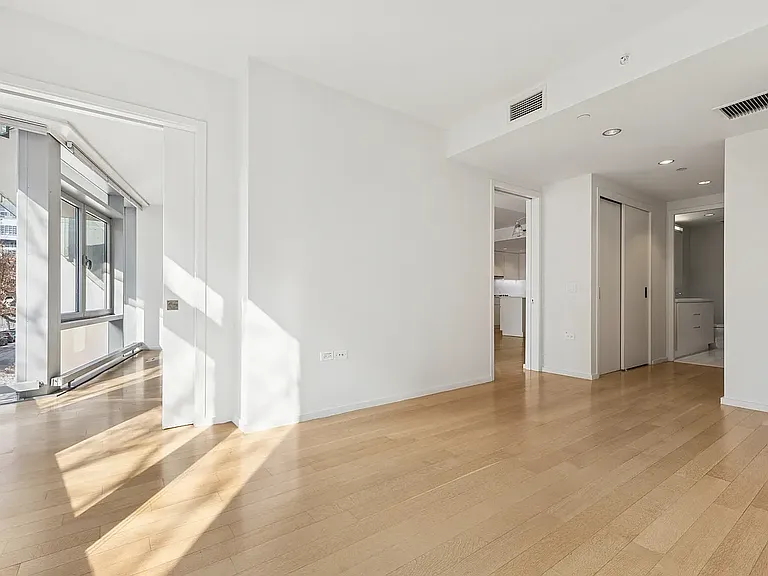 425 W 53rd St #205 — Photo 13
