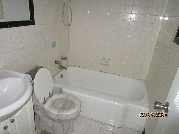 3rd image of 2317 Pembroke Dr