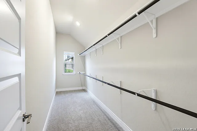 3034 Daplyn Park — Photo 27
