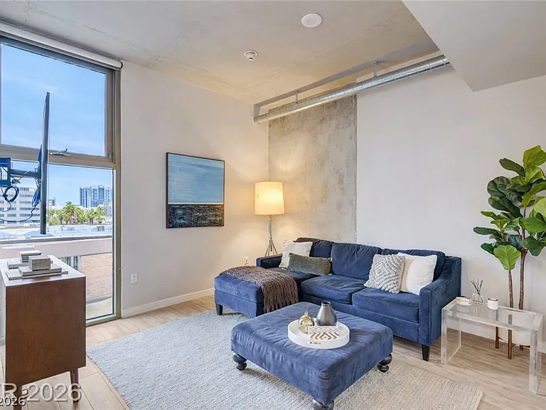 353 E Bonneville Ave #581 — Photo 4