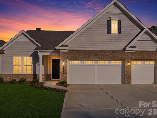 13222 Cozy Ct, Charlotte, NC 28215