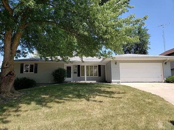 2nd image of 1008 Grandview Dr
