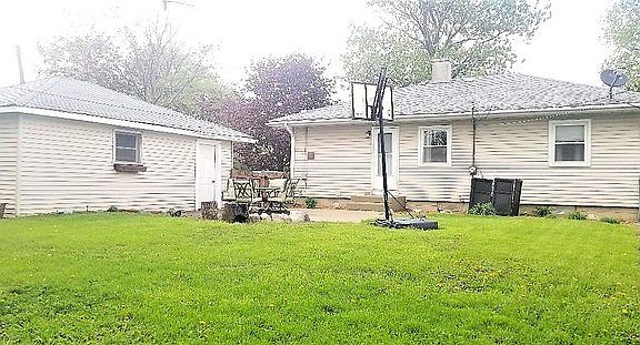 3rd image of 1416 Cleary Ave