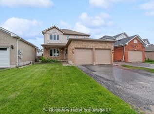 66 Leggott Ave, Barrie, ON L4N 8B7