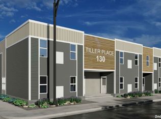 128 S 2nd St #206, Le Sueur, MN 56058