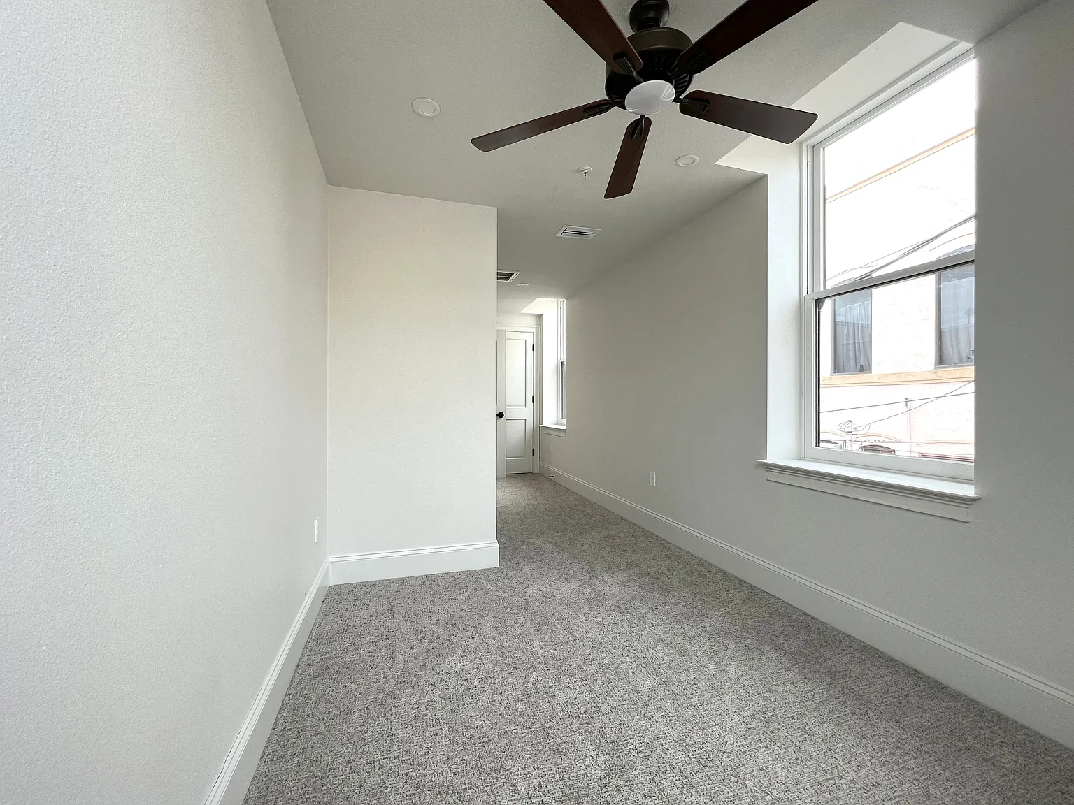 244 E Park Ave - 204 — Photo 2