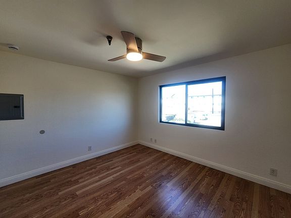 3rd image of 3204 W 139th St #2
