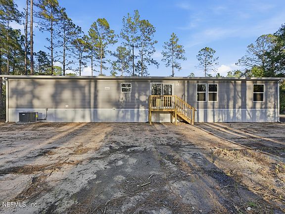 3rd image of 10695 BECKENGER Avenue