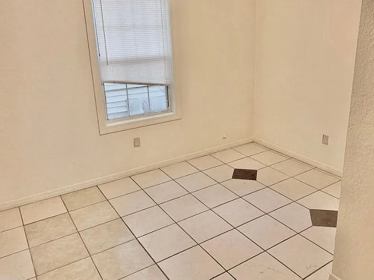 2114 Spring Park Rd — Photo 14
