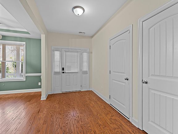 5th image of 1321 Sourwood Dr
