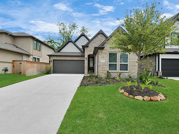 3rd image of 1822 Waters Branch Dr