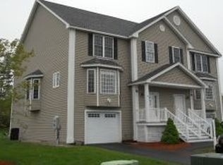 20 Shaker Heights Rd, Chester, NH 03036
