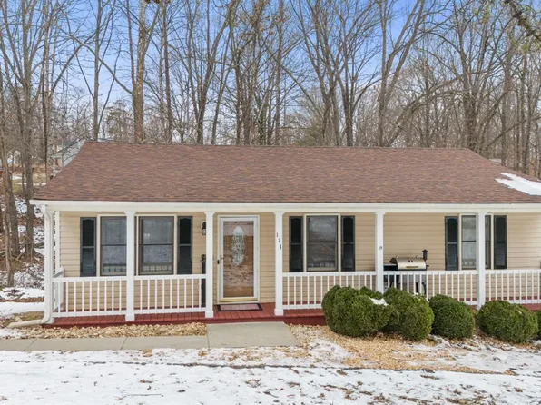 111 Longwood Pl, Madison Heights, VA 24572