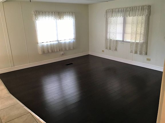 4th image of 5200 28th St N Lot 323