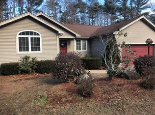 4 Foundry Cir, Wareham, MA 02571