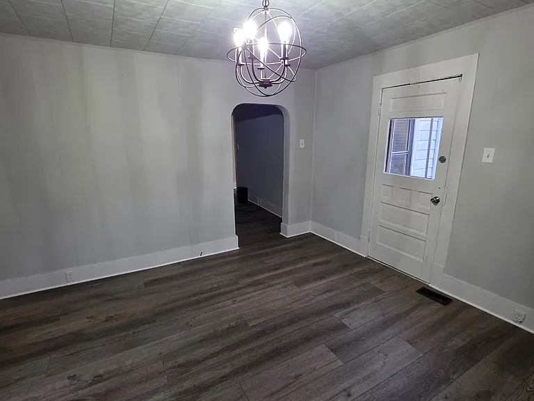 1008 Kenilworth Ave — Photo 5