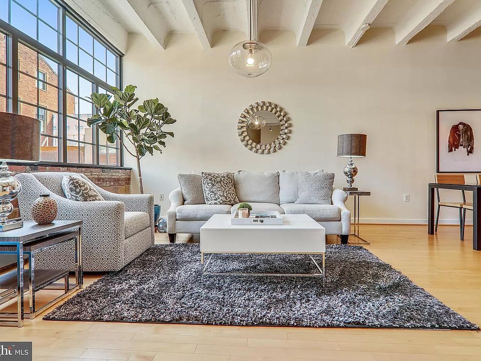 1 BDR layout from Living Rm