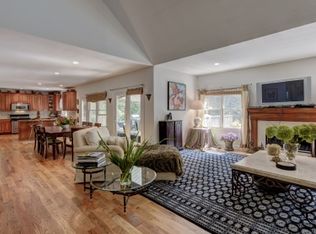12 Rolling Hill Ct W, Sag Harbor, NY 11963