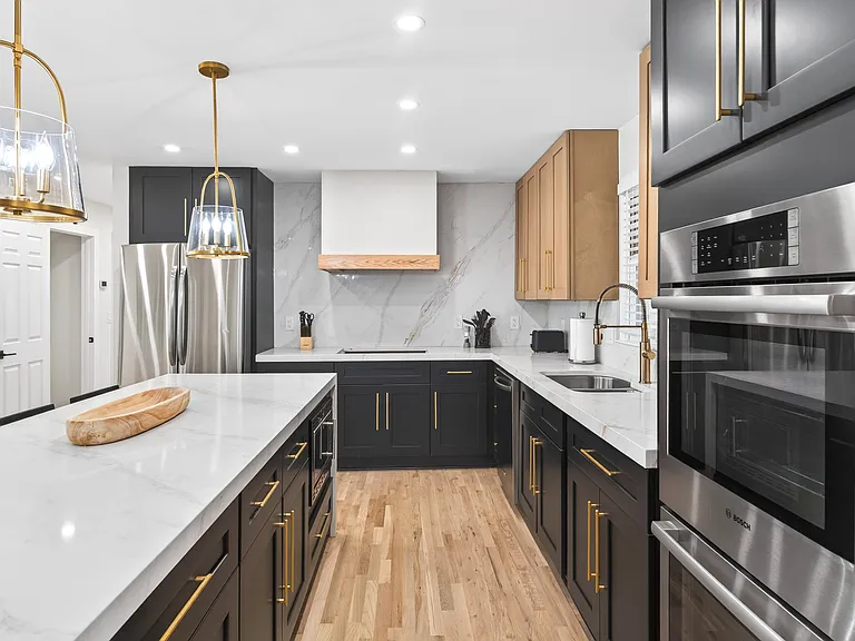 310 Rivoli Cir — Photo 17
