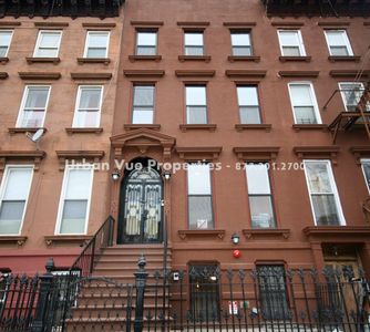 1537 Pacific St, Brooklyn, NY, 11213