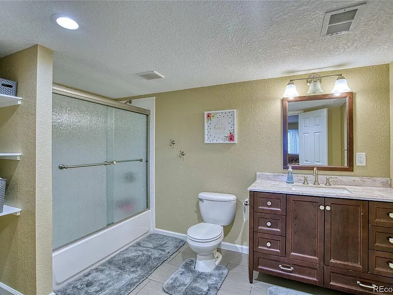 2600 Marina St — Photo 25