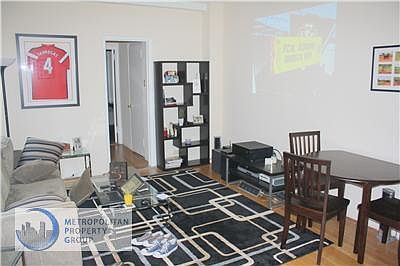 2nd image of 12D E 50th St