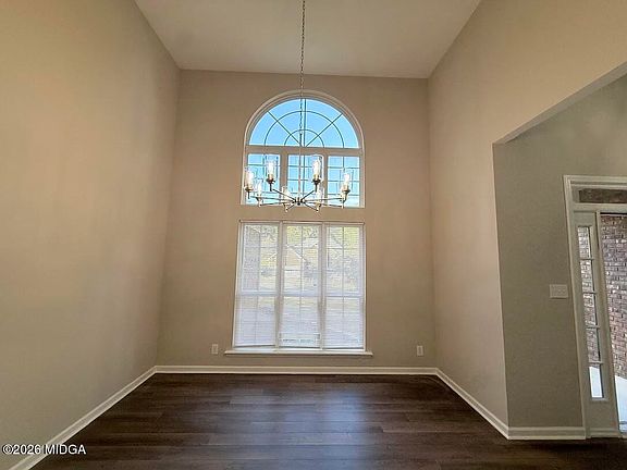 5th image of 298 Northridge Dr