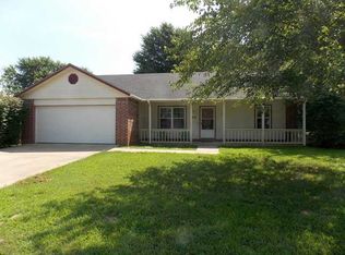 104 Rebecca Rd, Bentonville, AR 72712
