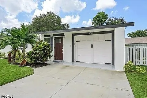 1720 Ingram Ave — Photo 1