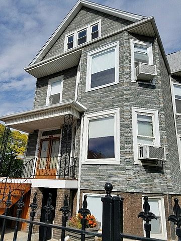 1st image of 3818 W Diversey Ave #1