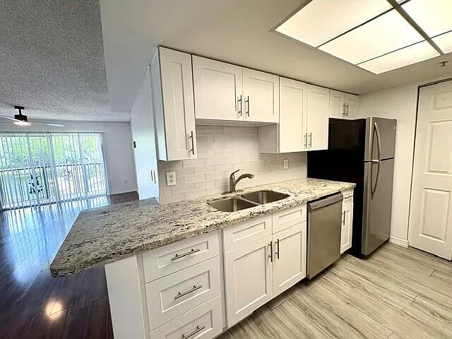 100 Crestwood Ct N #108 — Photo 11