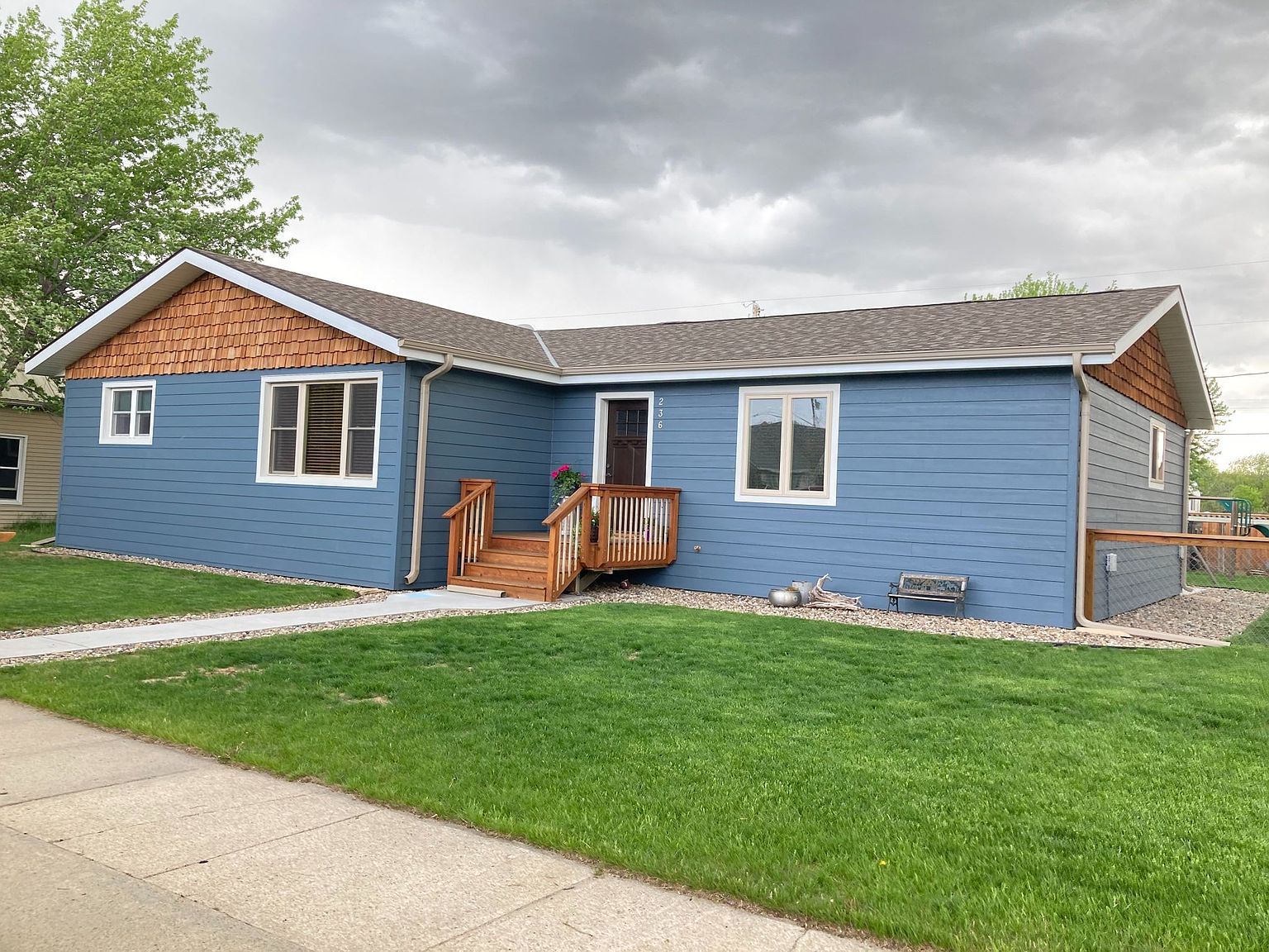 236 N Valentine St, Valentine, NE 69201 Zillow