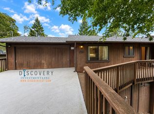 1188 Glencourt Dr, Oakland, CA 94611