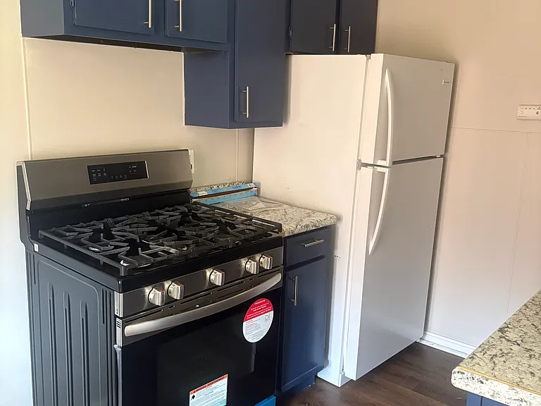 20301 Crystal Ave #2 — Photo 5