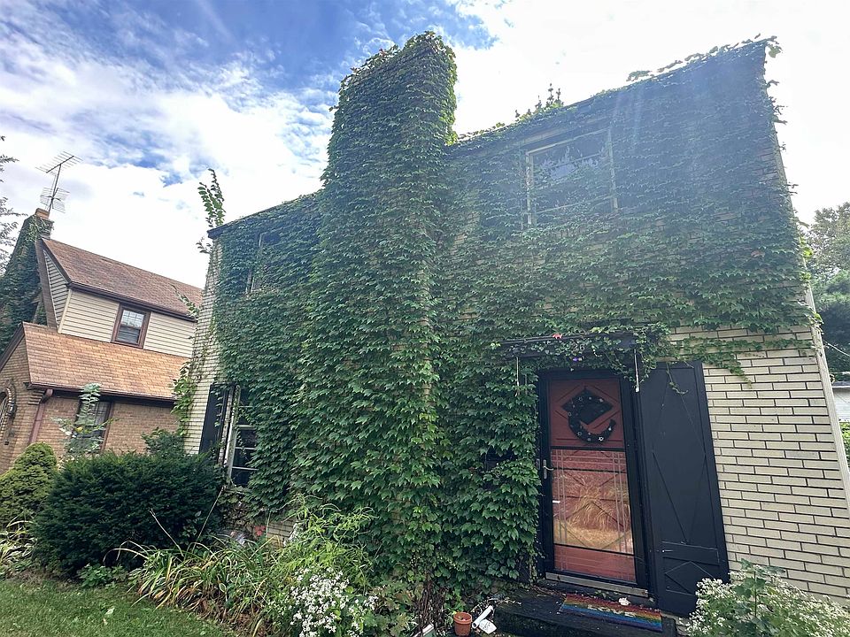 1st image of 2226 Benderwirt Ave