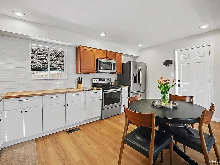 8207 High St — Photo 9