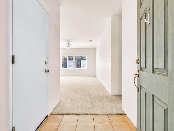 4th image of 8540 Zinnia Way