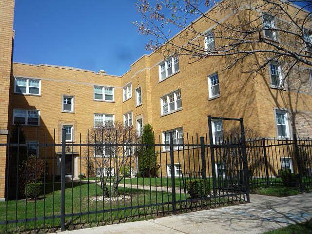 1st image of 6050 N Francisco Ave APT 3E